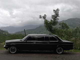 CARTAGO-MOUNTAINS.-COSTA-RICA-LIMOUSINE-RIDES-MERCEDES-W1235fc87f293d93bec1.jpg