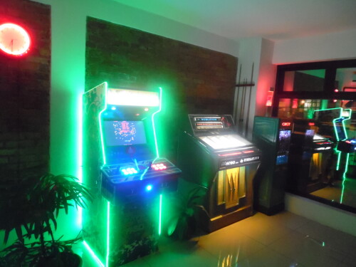 COOL-BOSS-GAME-ROOM-COSTA-RICA257dcb37cf171b1c.jpg