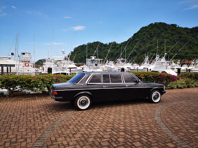 COSTA-RICA-MARINA-AND-MERCEDES-LIMOUSINE3afb441677d796ba.jpg