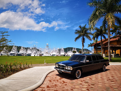 MARINA-COSTA-RICA.-LIMO-MERCEDES-LOS-SUENOS-JACO3def27160ae09acd.jpg