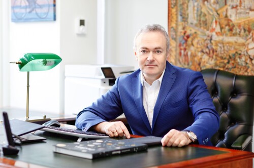 IGOR-FISELEV_d64243aaca9acaee.jpg